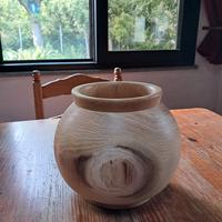vaso in legno 