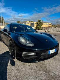 Porsche Panamera GTS