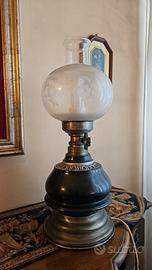 LAMPADA DA TAVOLO