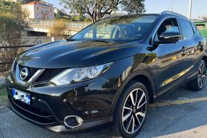 Nissan Quashqai 1.5 Diesel 110cv full optional2014