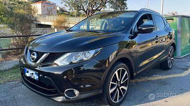 Nissan Quashqai 1.5 Diesel 110cv full optional2014