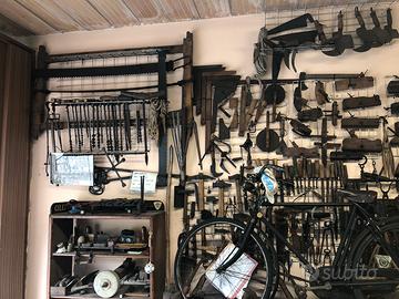 Banco e attrezzi d’epoca