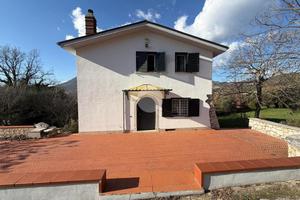 VILLA SINGOLA A MONTESARCHIO