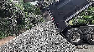 Ghiaino per utilizzarlo in giardino, trasporto 