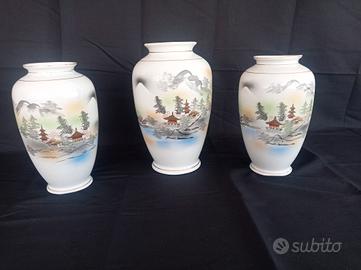 Set 3 vasi giapponesi Kutani dipinti a mano.