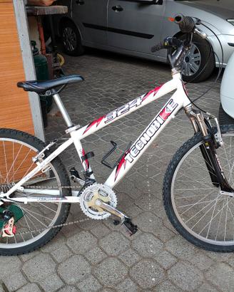Mountain bike 