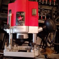 fresatrice verticale per legno