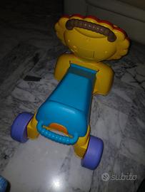 leone 3 in 1 Sit, Stride & Ride di Fisher-Pric

