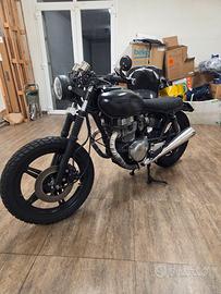 Honda cb 400 cafe racer