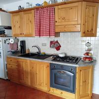 cucina in legno massello 