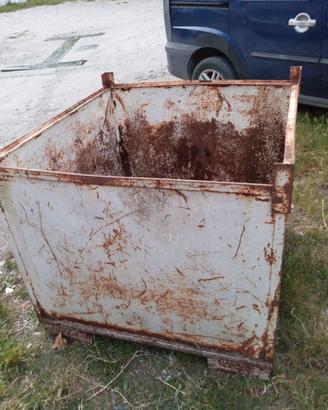 contenitori in ferro x legna o altri prodotti 