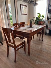 Tavolo allungabile in noce massiccio con 6 sedie