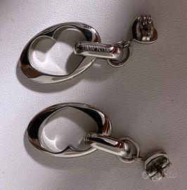 Orecchini Moschino in acciaio a forma di cuore