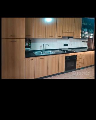 Cucina più accessori 