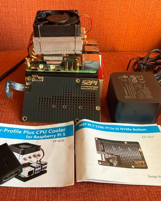 Raspberry Pi 5 8GB + adattatore M.2 NVME + 64GB