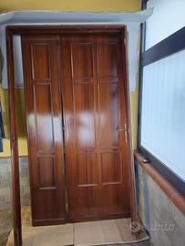 Porta in legno di massello mogano