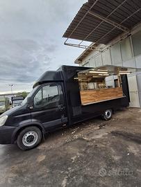 AUTONEGOZIO paninoteca ambulante food truck