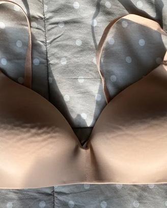 Reggiseno senza ferretto morbido  Tg. 3B OVS