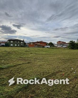 Terreno di 2200 m² a Brugine