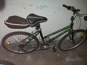 Giant discount hollywood bike