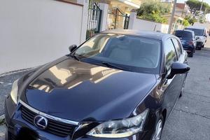 Lexus CT200Hybrid