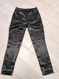 Pantaloni casual neri