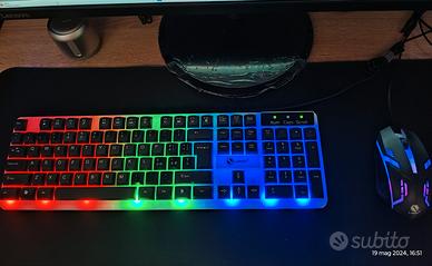 mouse e tastiera gaming come nuovi
