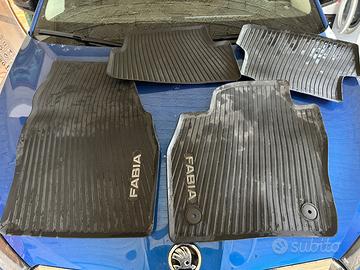Tappetini ingomma & vasca baule originali Skoda Fa