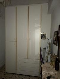 Lotto mobili vari – Napoli