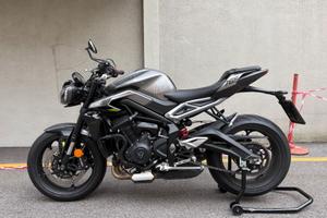 Triumph Street Triple R 765