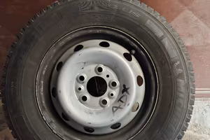 Ruota di scorta e catene da neve