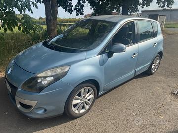 Renault Scenic X-mod 1.5 dCi 110CV