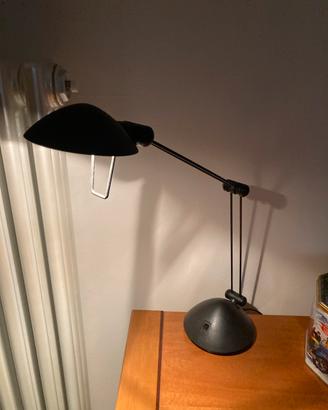Lampada snodabile nera in metallo
