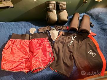 Set completo attrezzatura boxe/MMA