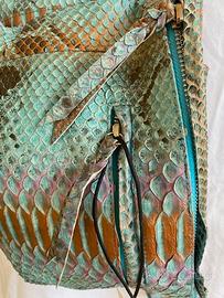 Marsupio di lusso in pitone.