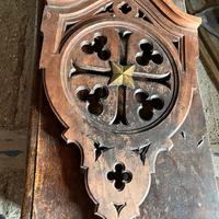 Fregio-stemma in legno dell'800