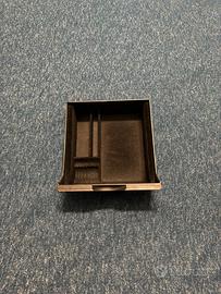 Organizer / spigen per Console Centrale Tesla