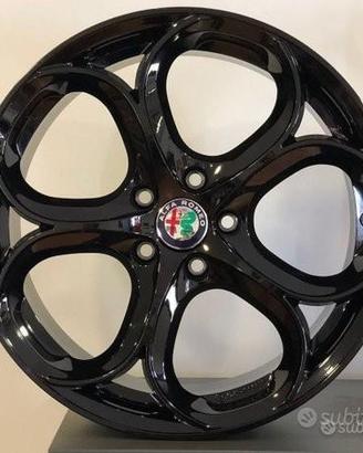 Cerchi in lega replica alfa romeo 18