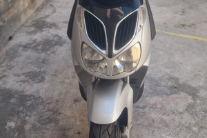 Aprilia sport city 200