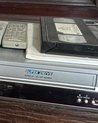 VHS, TV 15’, friggitrice, impastatrice