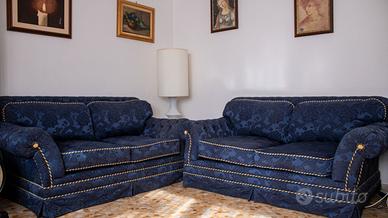 Coppia Divani Classici 180cm in Tessuto Damascato