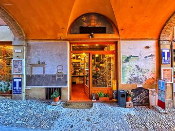 N°1, Tabaccheria e tanto altro, TRATTABILE