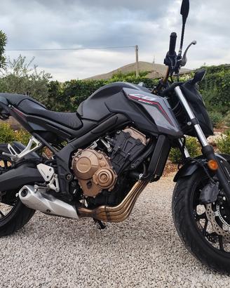  Honda Cb 650 F 2018  km 7000 PARI AL NUOVO