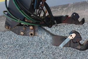 Sollevatore anteriore per trattore 70/110 cv