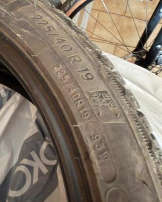 Gomme termiche 225/40 R19