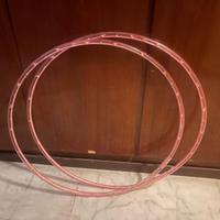 2 Hula Hop rosa decorati con roselline all'interno