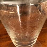 Bottiglie vino e caraffa antiche