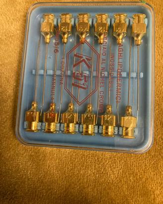 Aghi ipodermici confezioni mai aperta