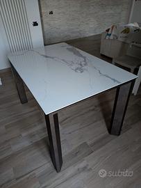 Tavolo in gres per cucina o soggiorno