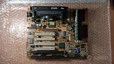 Scheda Madre GIGABYTE GA-686BLX - Rara Baby AT-ATX